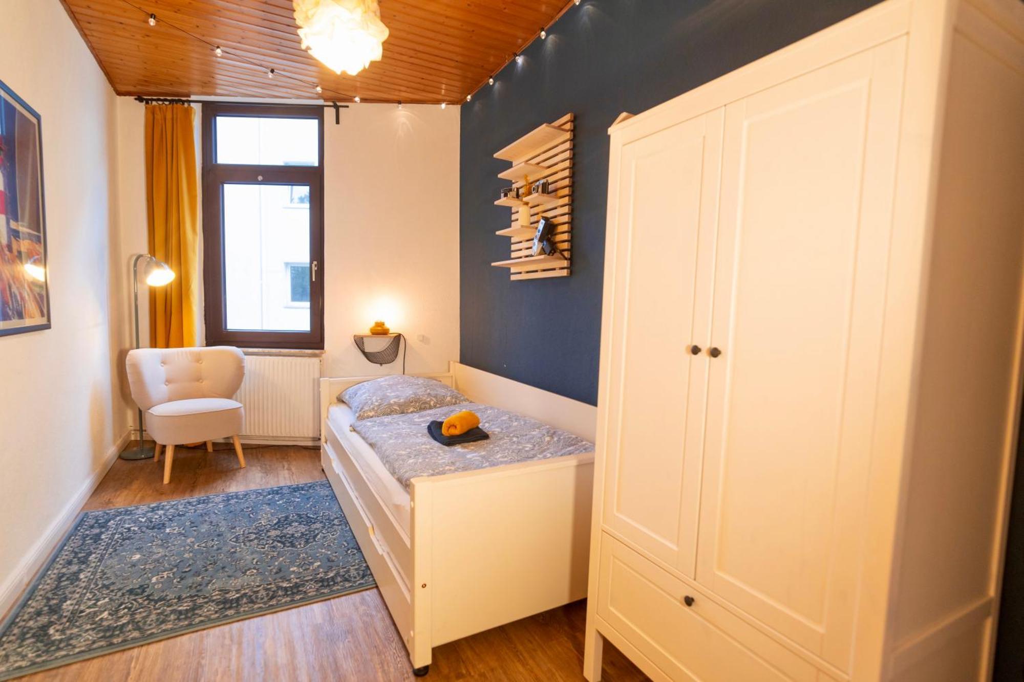 Das Blaue Tuerchen - Wohnung Mit Beamer Und Kicker Bremerhaven Exterior photo